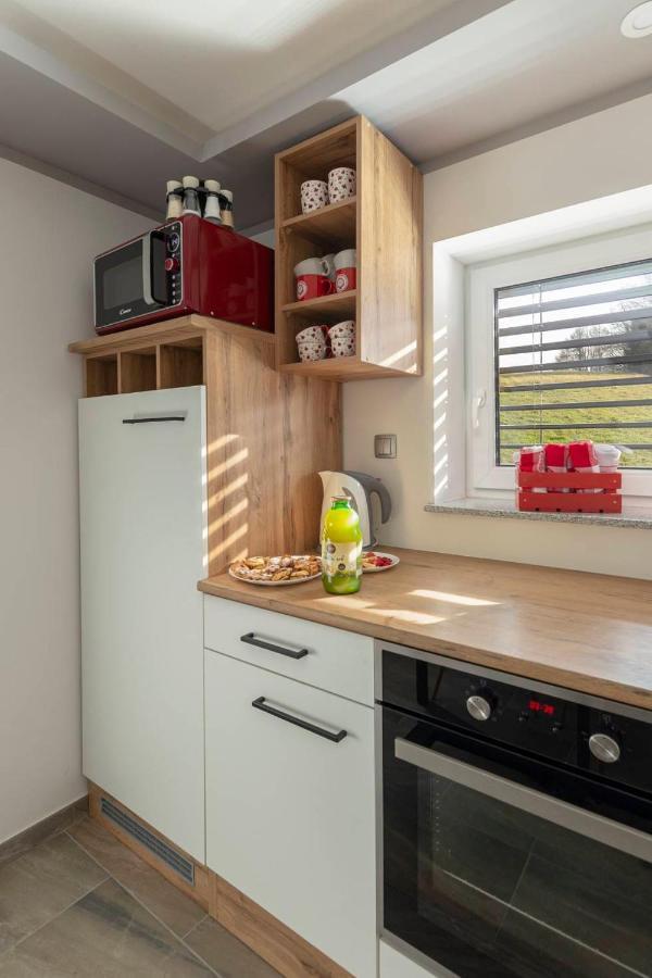 Holiday House Vikend Polzela Экстерьер фото